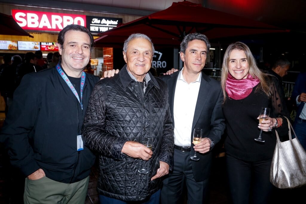 Luigi Quintero, Gerente del Movistar Arena, Hernando Sánchez junta directiva de Tu Boleta, Óscar Bravo, presidente de Terpel y Alejandra Londoño, vicepresidente de Servicios de Conveniencia de Terpel