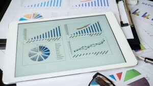 Déficit Récord y Dólar Barato: Empresas Apuestan por la Digitalización Financiera